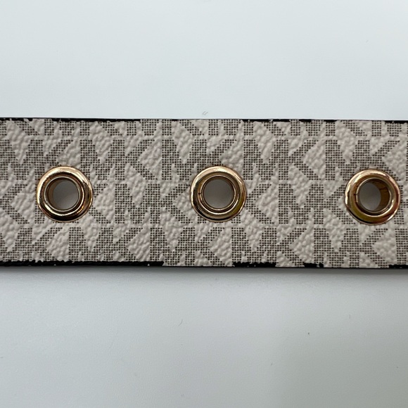 Michael Kors Reversible Belt‎ 32 - 37 - Picture 7 of 7